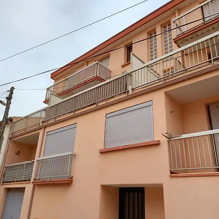 公寓 Avec Grande Terrasse 2 Personnes A *